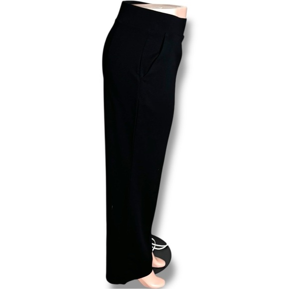 H&M Chic Black Comfortable Cropped Boot Leg High Waisted No Closure Trousers - Picture 3 of 16